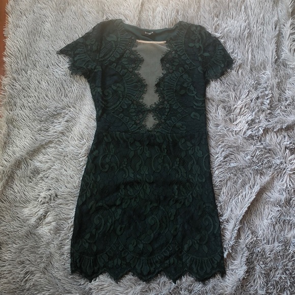 Storia Dresses & Skirts - NWOT Storia Lace and Mesh Green Bodycon Mini Dress Storia Dresses & Skirts - NWOT Storia Lace and Mesh Green Bodycon Mini Dress